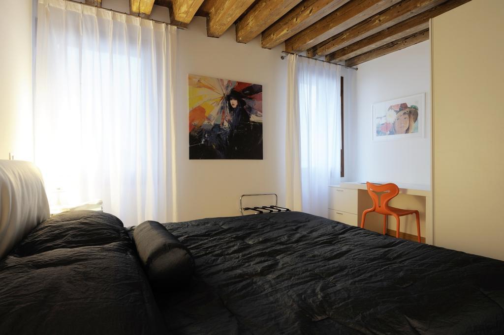 The Lion'S House Apt1 Veneza Quarto foto