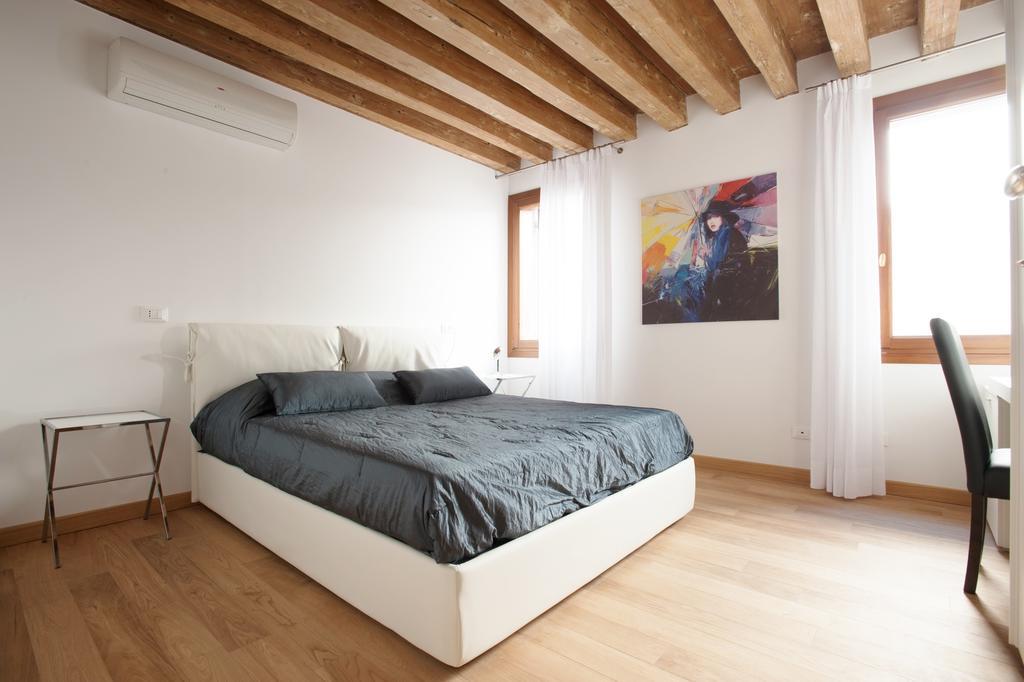 The Lion'S House Apt1 Veneza Quarto foto